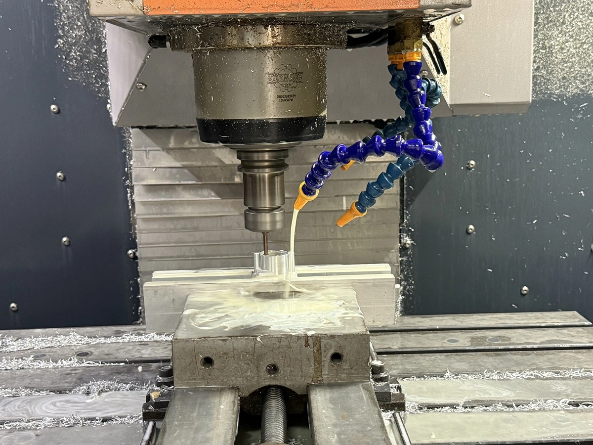 high precision CNC thread milling process on custom machined aluminum part