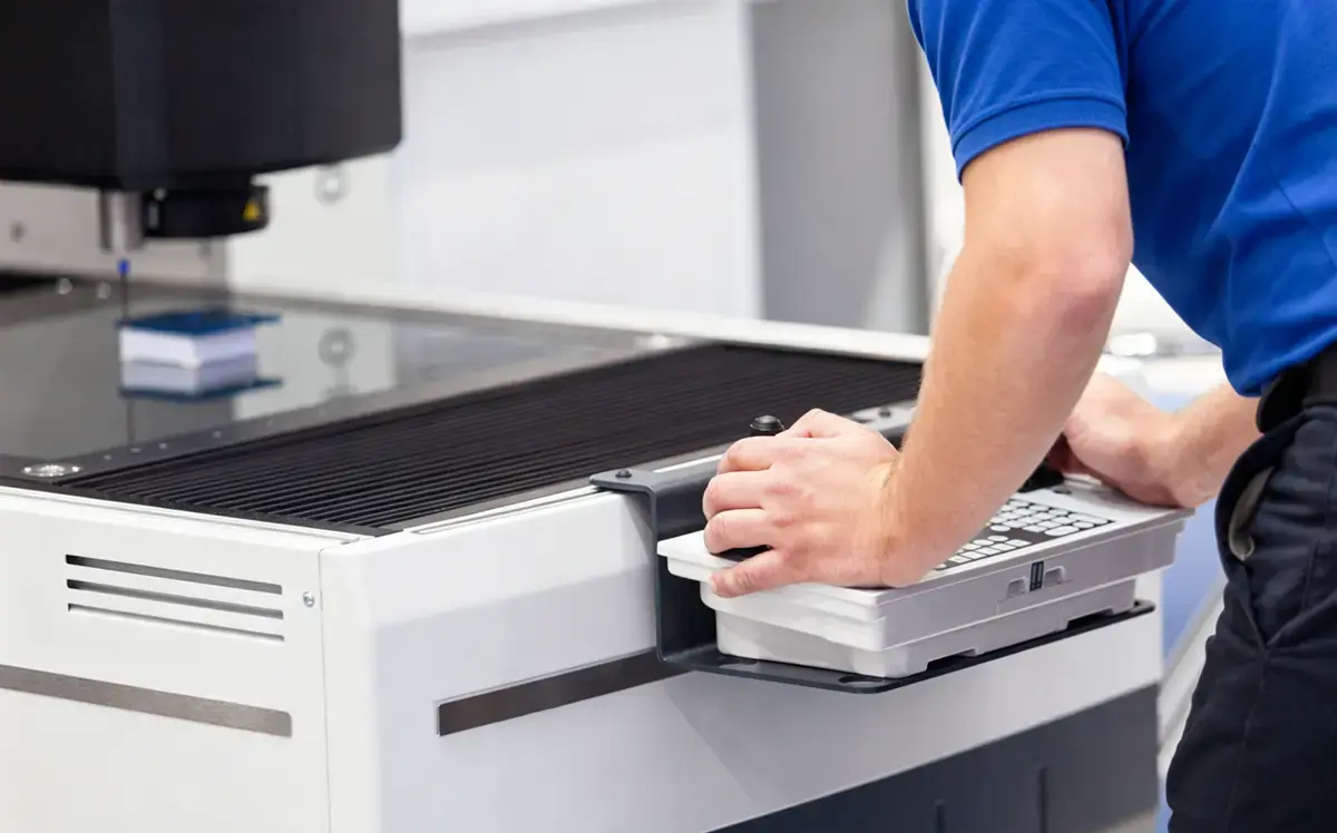 CMM inspection of CNC prototype critical dimensions