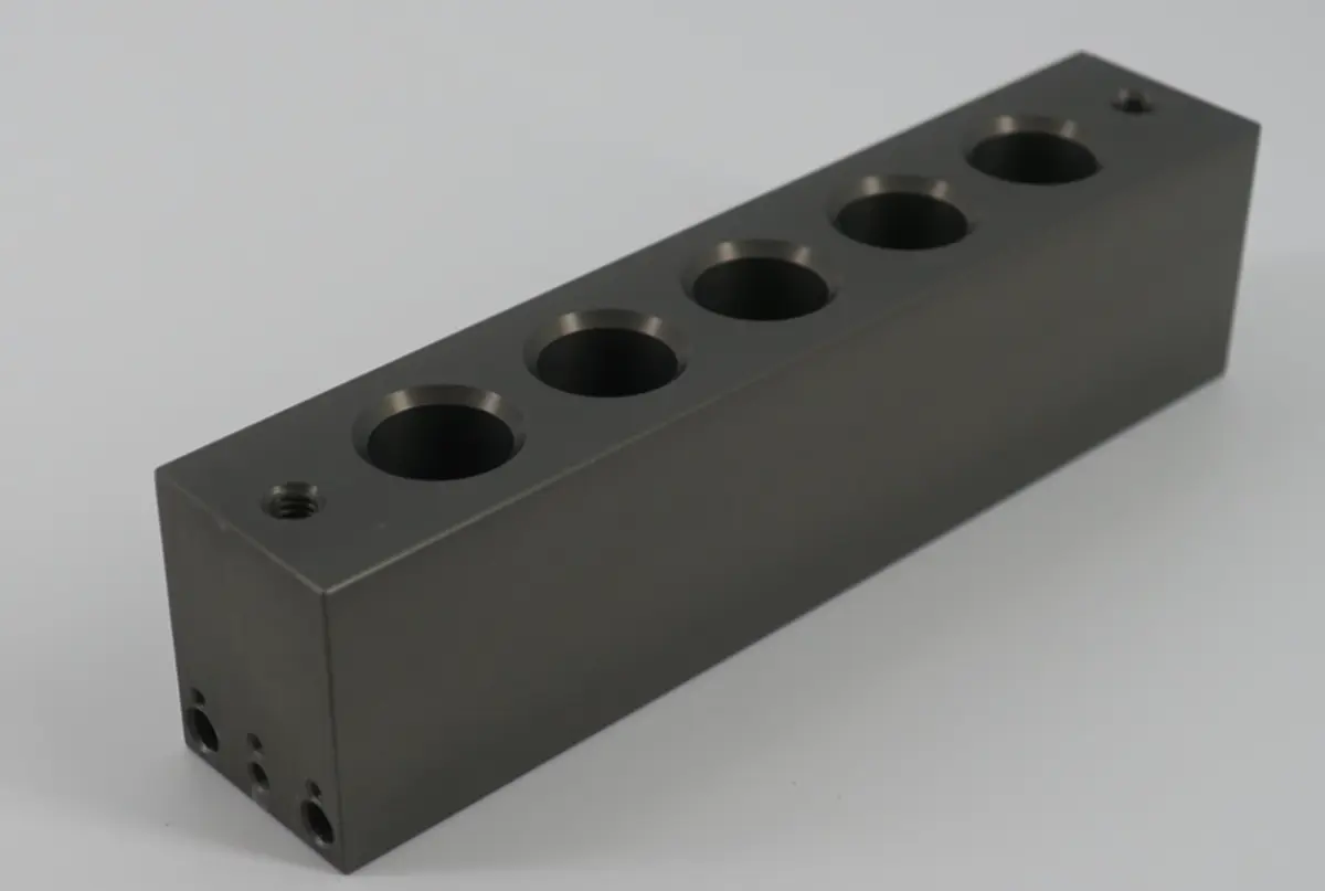 Hard-anodized machined 7075 aluminum part