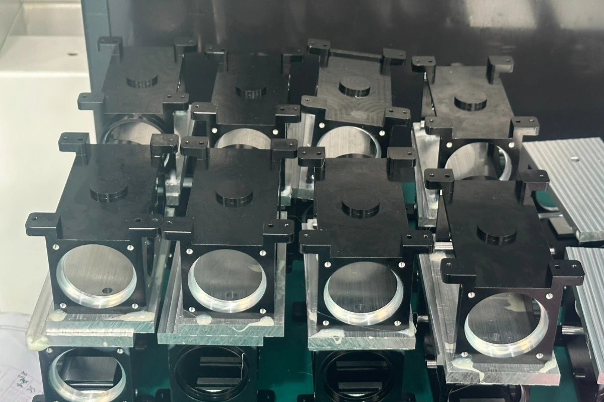 Batch machining of thin-wall vacuum housings