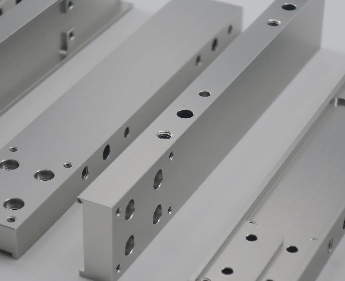 clear anodized 6061 prototype handles