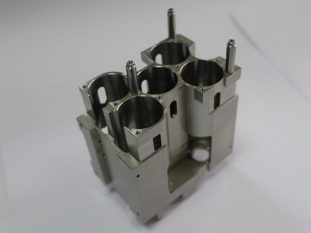 Machined manifold with multiple fluid passages