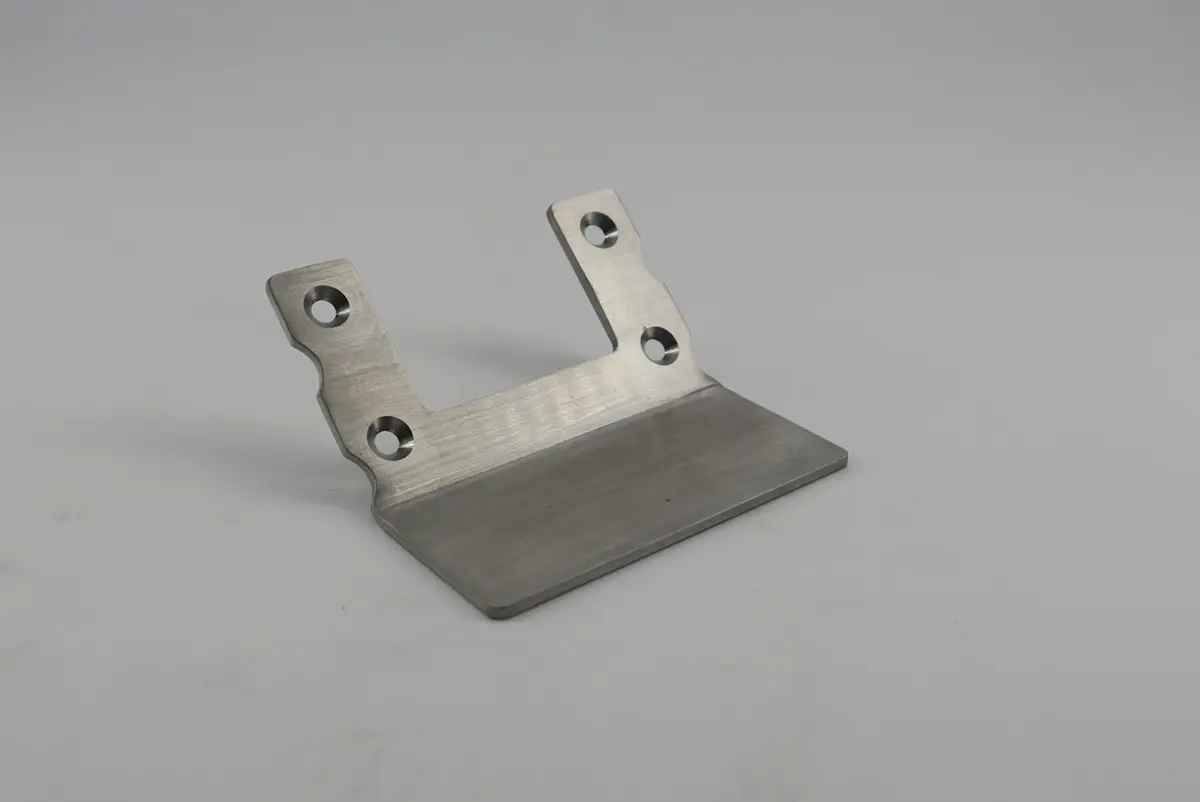 Precision bent sheet metal mounting bracket