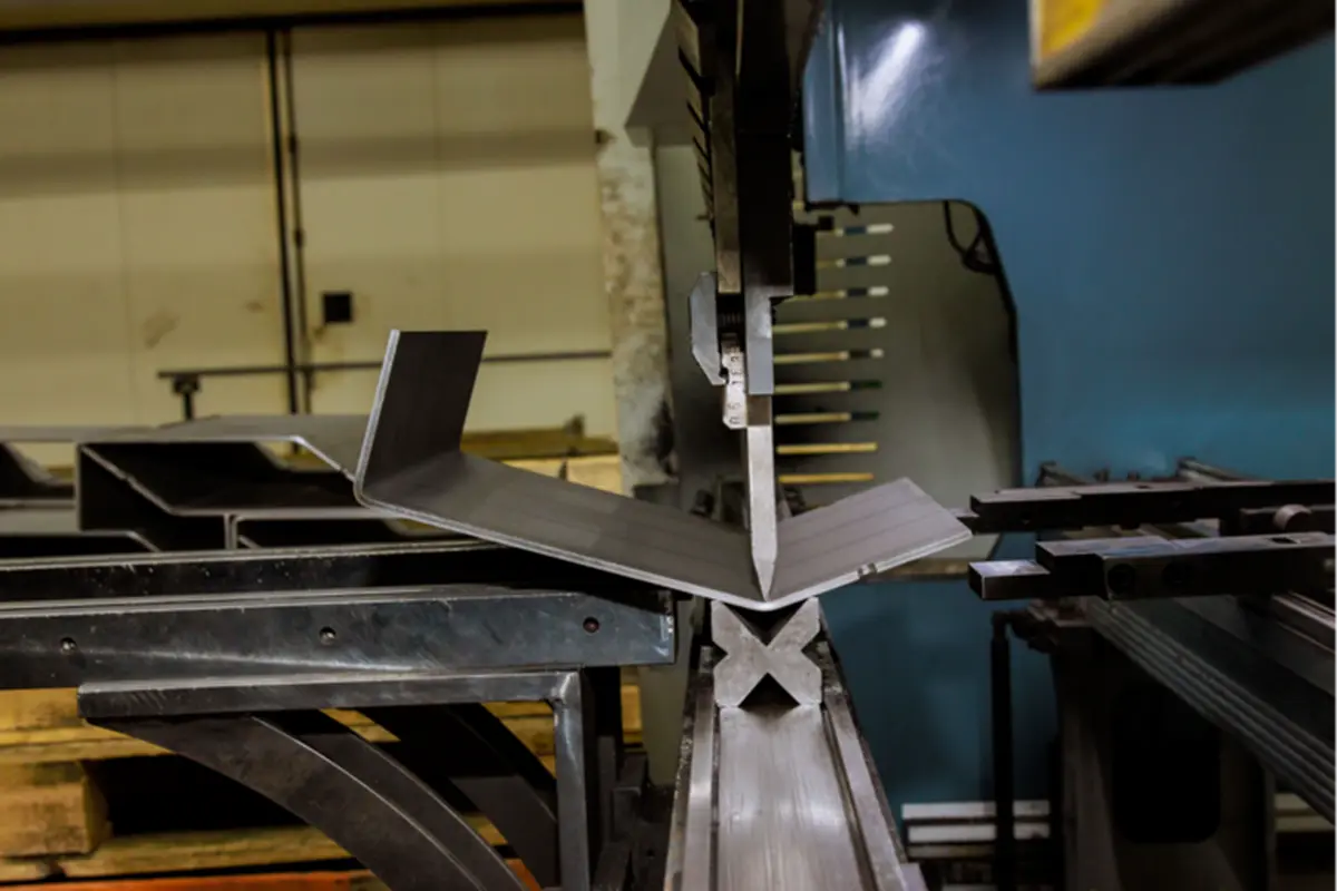 Press brake bending aluminum sheet metal